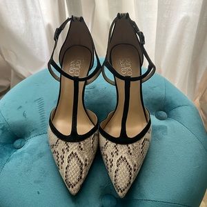 Franco Sarto Women’s Snake Pointed Toe